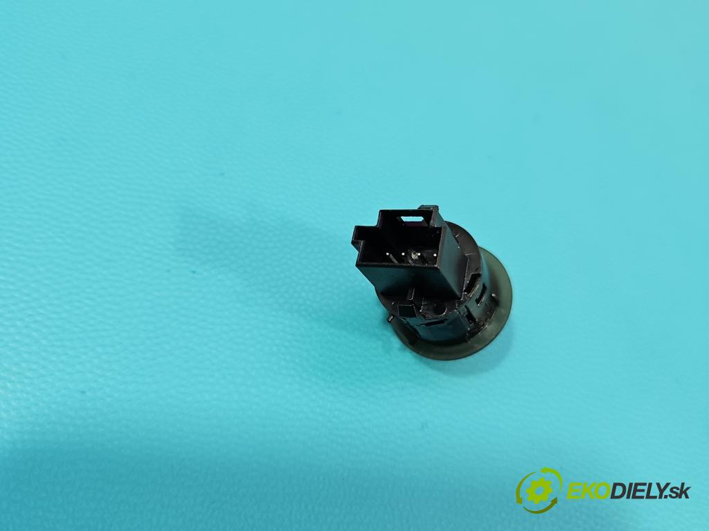 Fiat Freemont 2.0 jtd 170 HP manual 125 kW 1956 cm3 5- Senzory: ostatné 55111275AA