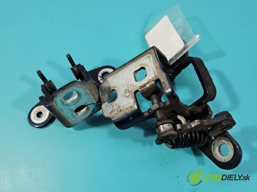 Fiat Freemont 2.0 jtd 170 hp manual 125 kW 1956 cm3 5- Závěs: dveře zadní levý