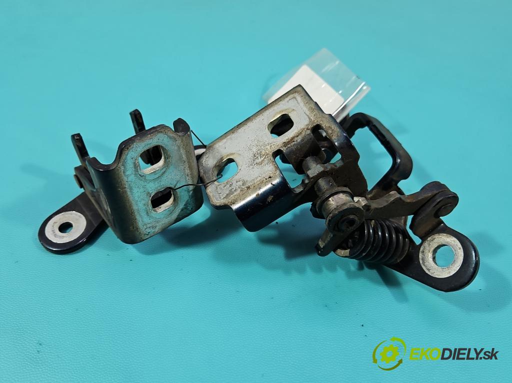 Fiat Freemont 2.0 jtd 170 hp manual 125 kW 1956 cm3 5- Závěs: dveře zadní levý 