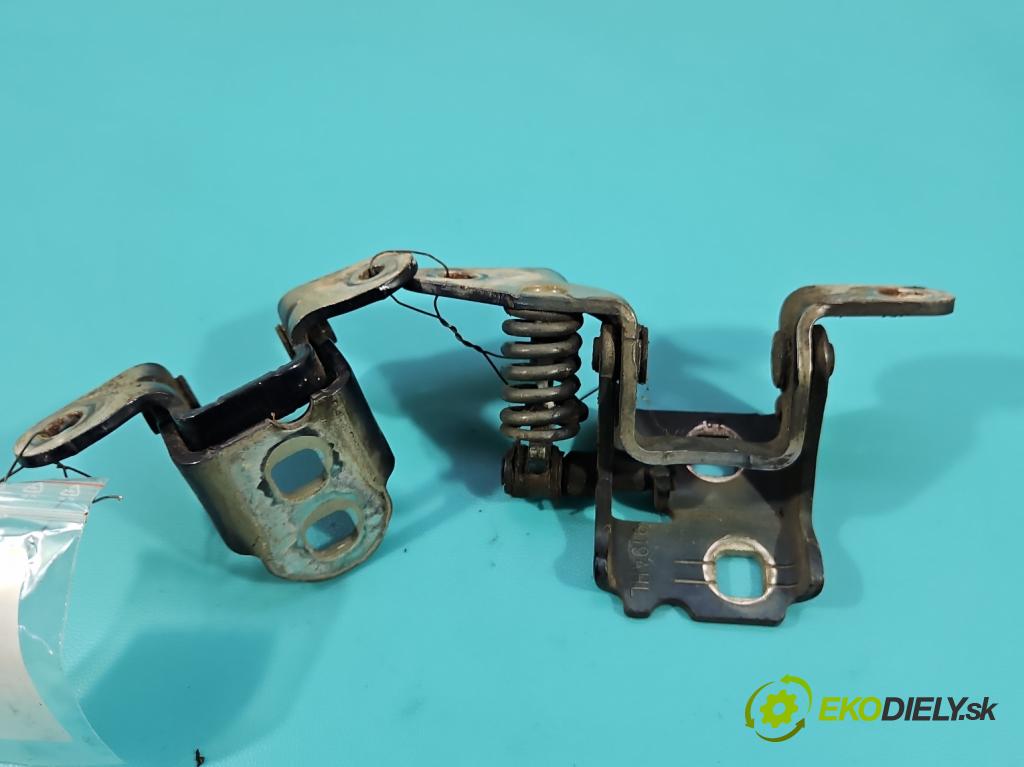 Fiat Freemont 2.0 jtd 170 hp manual 125 kW 1956 cm3 5- Závěs: dveře přední levý 85574F