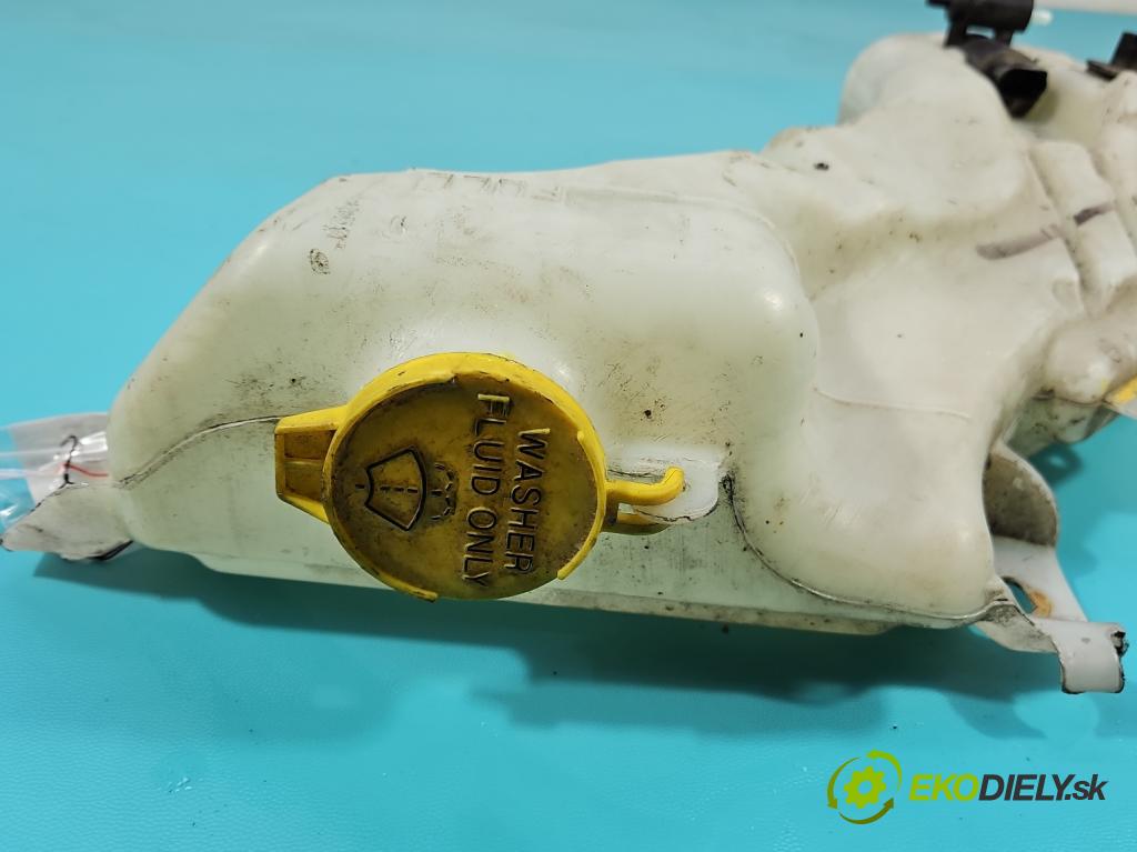 Fiat Freemont 2.0 jtd 170 HP manual 125 kW 1956 cm3 5- nádržka tekutina: ostrekovačov 05116307AB