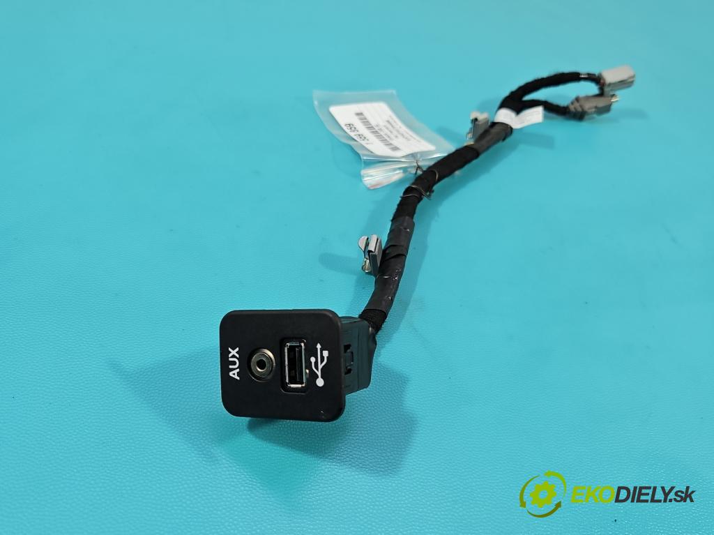 Fiat Freemont 2.0 jtd 170 HP manual 125 kW 1956 cm3 5- zásuvka USB 68068292AA