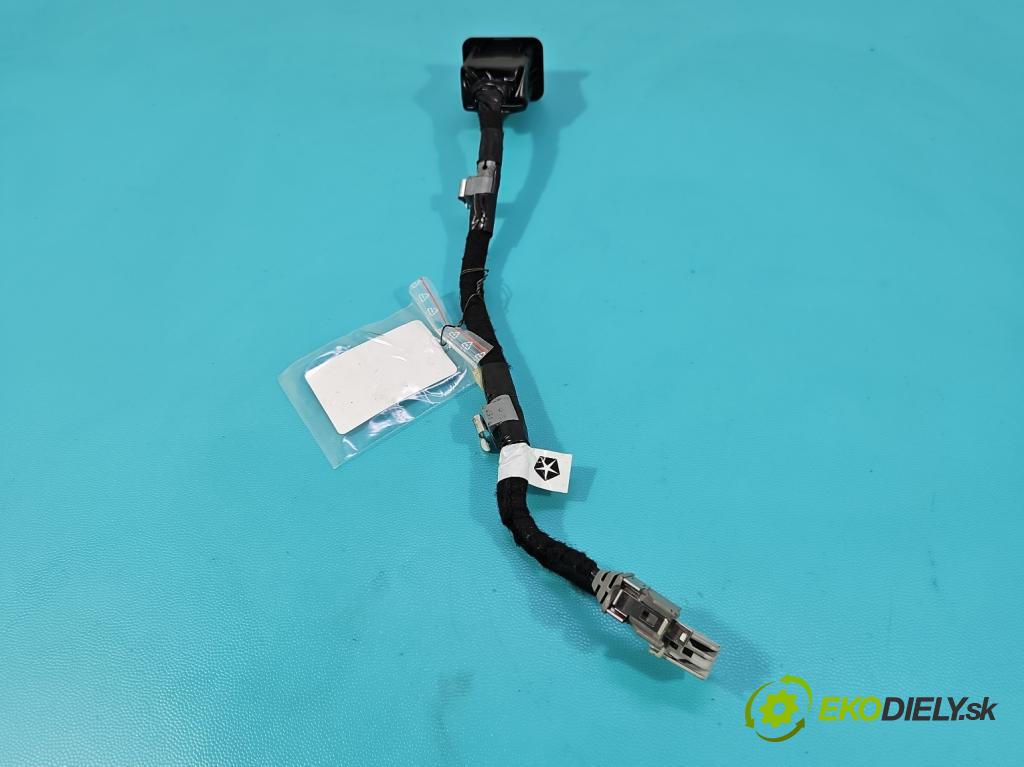 Fiat Freemont 2.0 jtd 170 HP manual 125 kW 1956 cm3 5- zásuvka USB 68068292AA