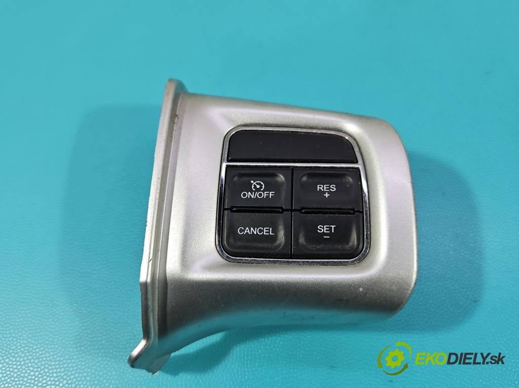 Fiat Freemont 2.0 jtd 170 HP manual 125 kW 1956 cm3 5- prepínač multifunkční: řízení: 56046252AD (Prepínacie páčky pod volantom)