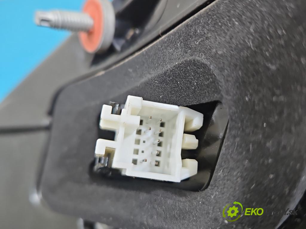 Mercedes S W222 2013-2020 3.0 cdi 656929 340KM: automatic 250 kW 2925 cm3 4- svetlo / reflektor zadné ľavé A2229066904 (Kľučka dverí ostatné)