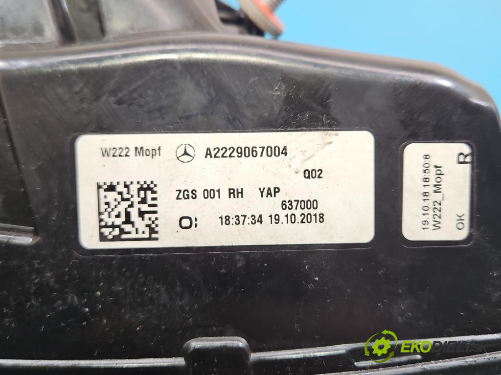 Mercedes S W222 2013-2020 3.0 cdi 656929 340KM: automatic 250 kW 2925 cm3 4- svetlo / reflektor zadné pravé A2229067004 (Kľučka dverí ostatné)