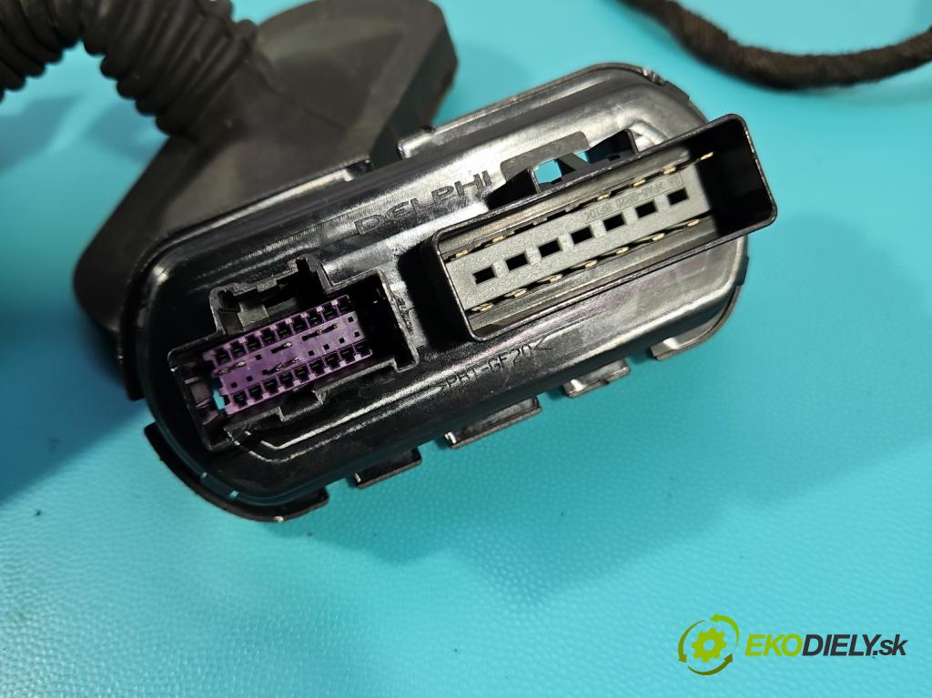 Fiat Freemont 2.0 jtd 170 hp manual 125 kW 1956 cm3 5- Balíček: dveře přední vlevo 937476-101