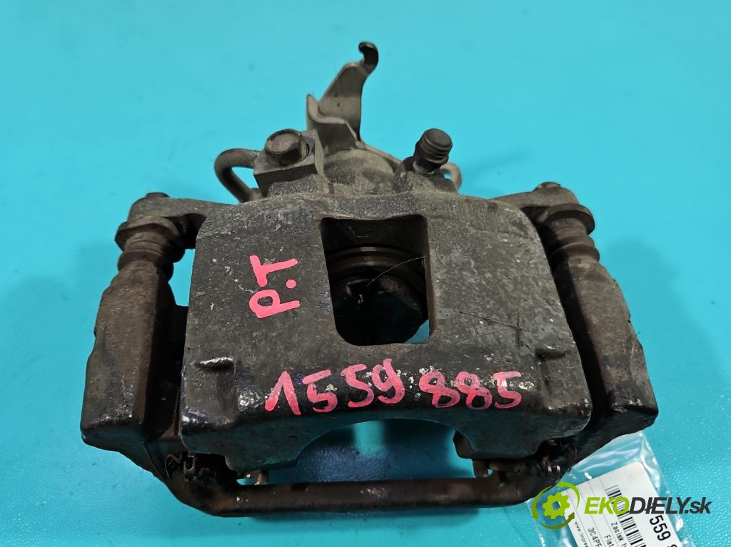 Fiat Freemont 2.0 jtd 170 hp manual 125 kW 1956 cm3 5- brzdič zadní pravý  (Klika dveří ostatní)