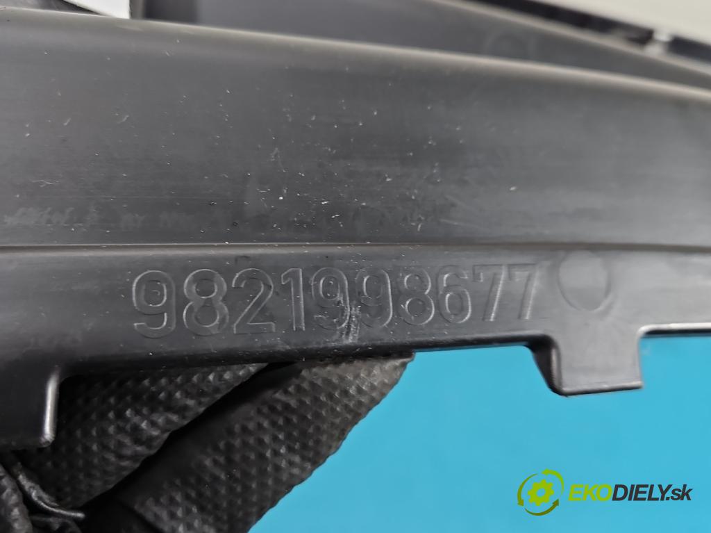 Citroen C5 Aircross 17-25 1.2 T 131 HP manual 96 kW 1199 cm3 5- kryt plast 9821998677