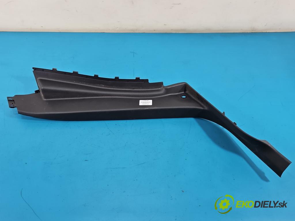 Citroen C5 Aircross 17-25 1.2 T 131 HP manual 96 kW 1199 cm3 5- kryt plast 9821998677