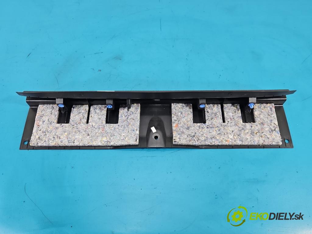 Citroen C5 Aircross 17-25 1.2 T 131 HP manual 96 kW 1199 cm3 5- kryt plast 9817158677