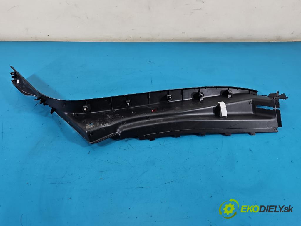 Citroen C5 Aircross 17-25 1.2 T 131 HP manual 96 kW 1199 cm3 5- kryt plast 9821998777