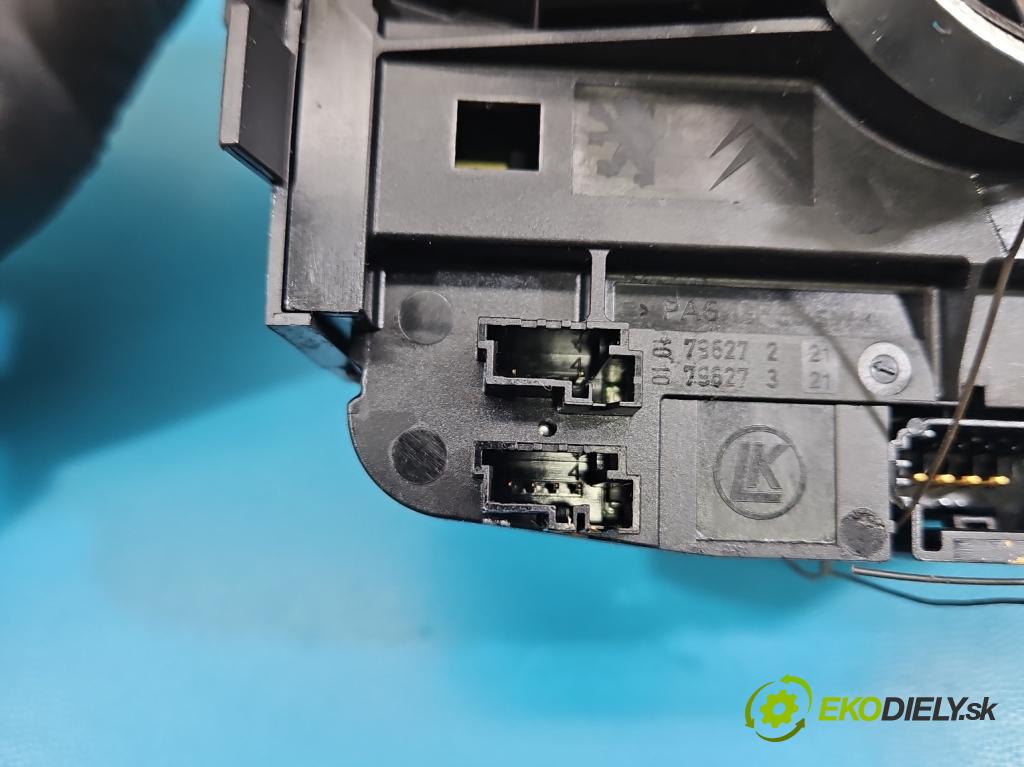 Citroen C5 Aircross 17-25 1.2 T 131 HP manual 96 kW 1199 cm3 5- prepínač komplex: 98312569ZD (Prepínacie páčky pod volantom)