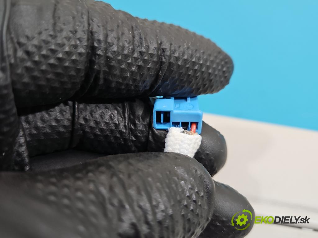 Citroen C5 Aircross 17-25 1.2 T 131 HP manual 96 kW 1199 cm3 5- clonítko ľavé