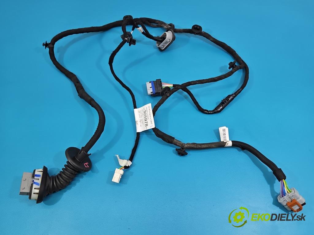 Citroen C5 Aircross 17-25 1.2 T 131 HP manual 96 kW 1199 cm3 5- Zväzok: dvere zadné vľavo: 9830597880