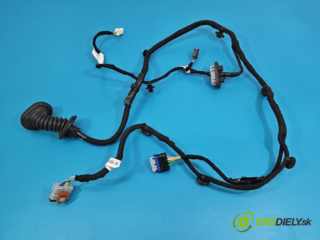 Citroen C5 Aircross 17-25 1.2 T 131 HP manual 96 kW 1199 cm3 5- Zväzok: dvere zadné pravých 9830597880