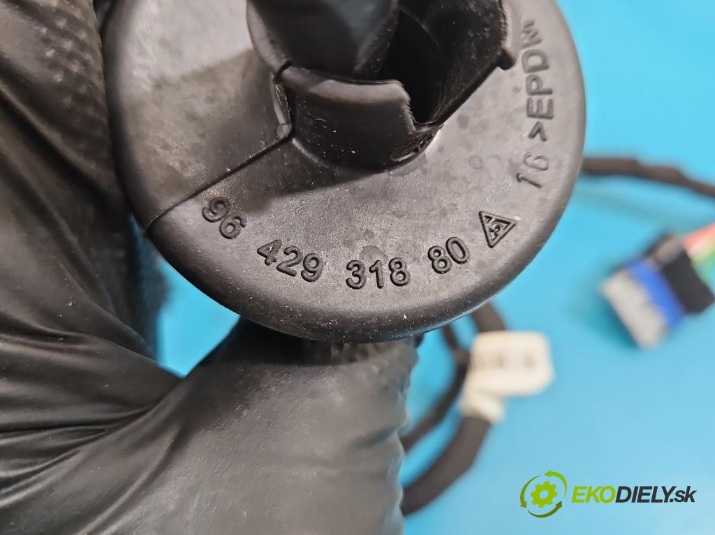 Citroen C5 Aircross 17-25 1.2 T 131 HP manual 96 kW 1199 cm3 5- Zväzok: dvere zadné pravých 9830597880