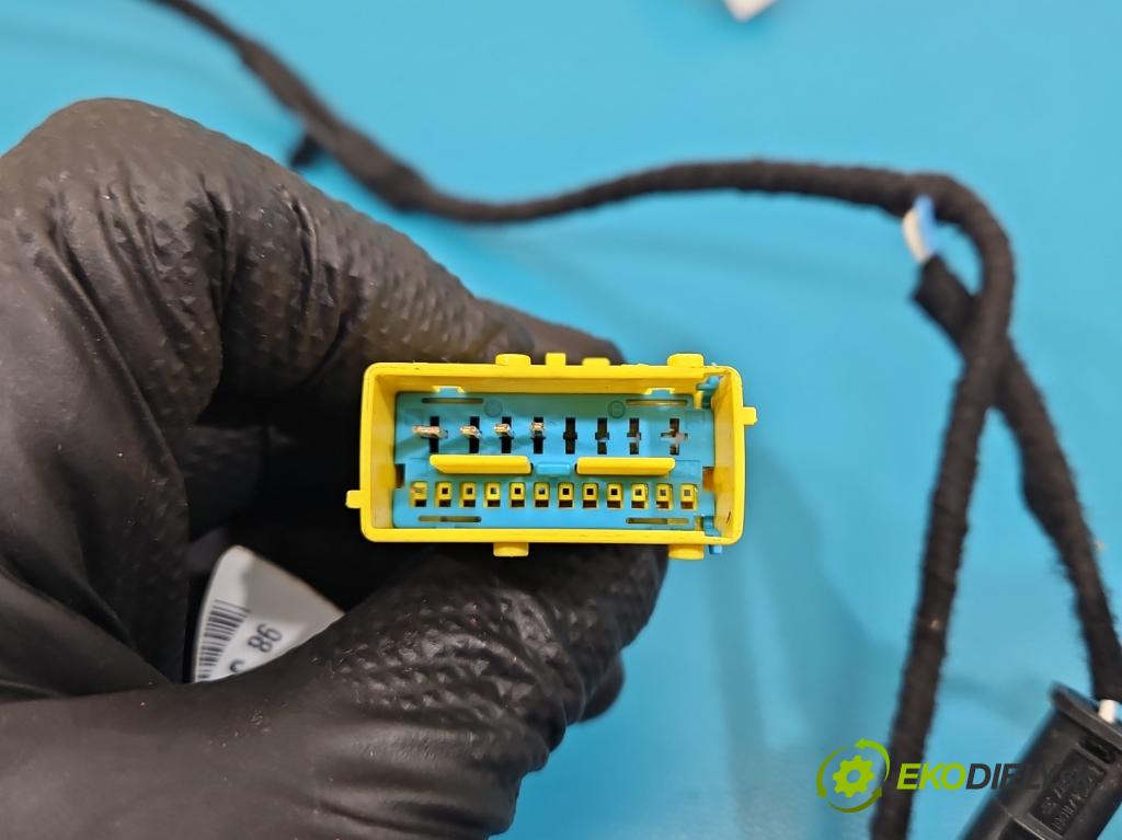 Citroen C5 Aircross 17-25 1.2 T 131 HP manual 96 kW 1199 cm3 5- Zväzok: ostatné 9831308580