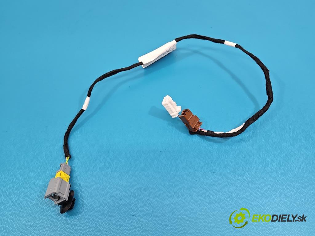 Citroen C5 Aircross 17-25 1.2 T 131 HP manual 96 kW 1199 cm3 5- Zväzok: dosky: prístrojová doska: 9831435580