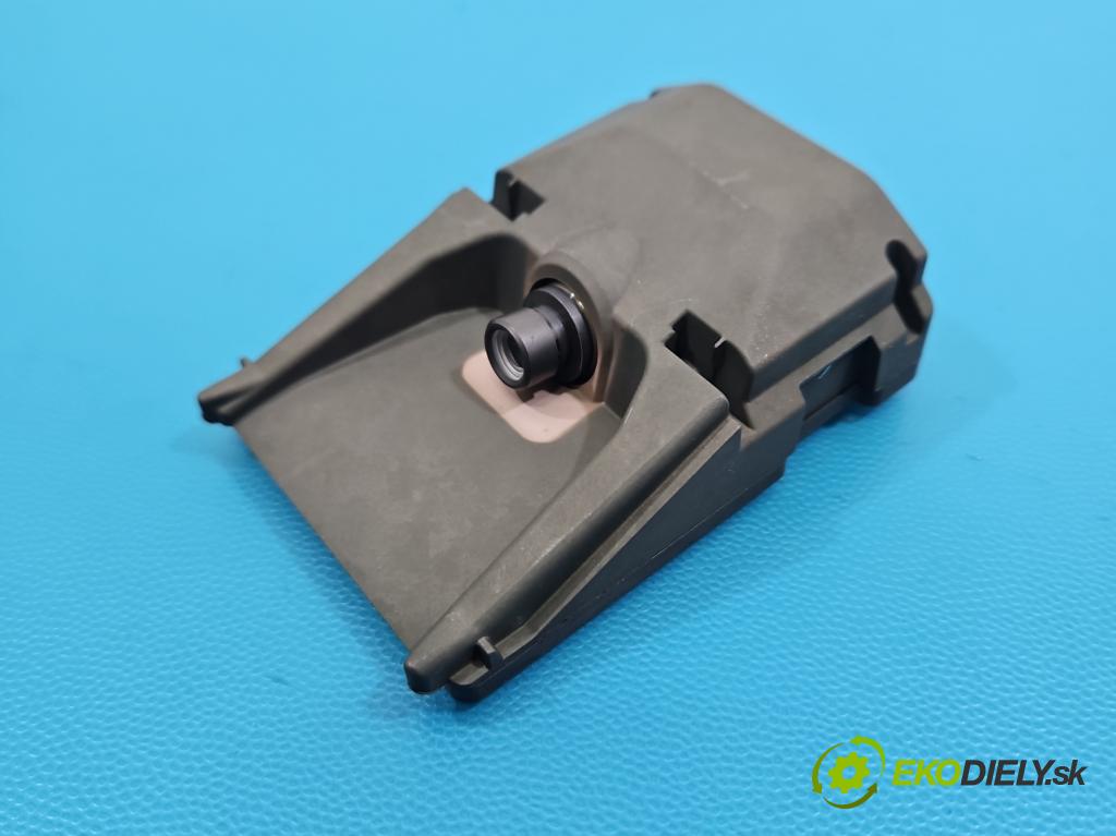 Citroen C5 Aircross 17-25 1.2 T 131 HP manual 96 kW 1199 cm3 5- Kamera predné 9836833180