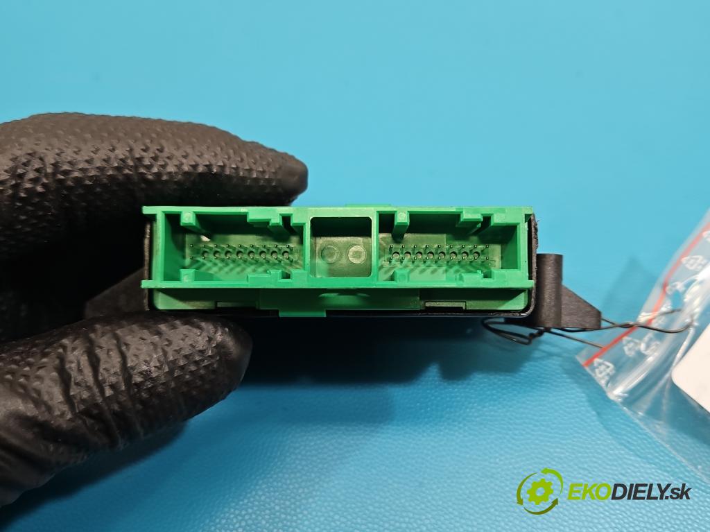 Citroen C5 Aircross 17-25 1.2 T 131 HP manual 96 kW 1199 cm3 5- riadiaca jednotka parkovaní: 0263014166