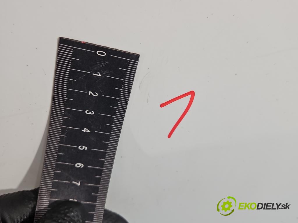 Seat Ibiza IV 6J 2008-2017 1.2 12V 69KM manual 51 kW 1198 cm3 5- dveře přední pravé  (Klika dveří ostatní)