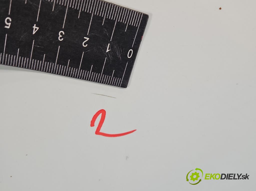 Seat Ibiza IV 6J 2008-2017 1.2 12V 69KM manual 51 kW 1198 cm3 5- dvere zadné pravé  (Kľučka dverí ostatné)