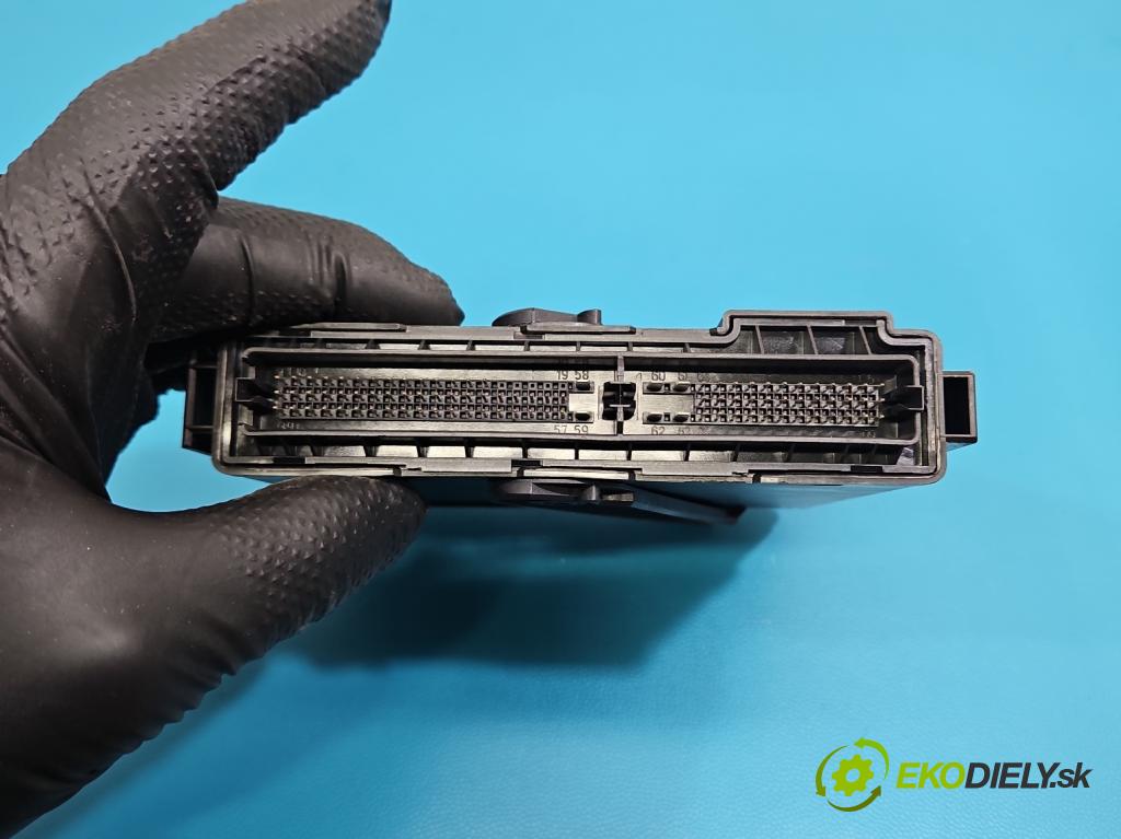 Opel Corsa C 2000-2006 1.3 cdti 69KM manual 51 kW 1248 cm3 3- riadiaca jednotka motora 55190069