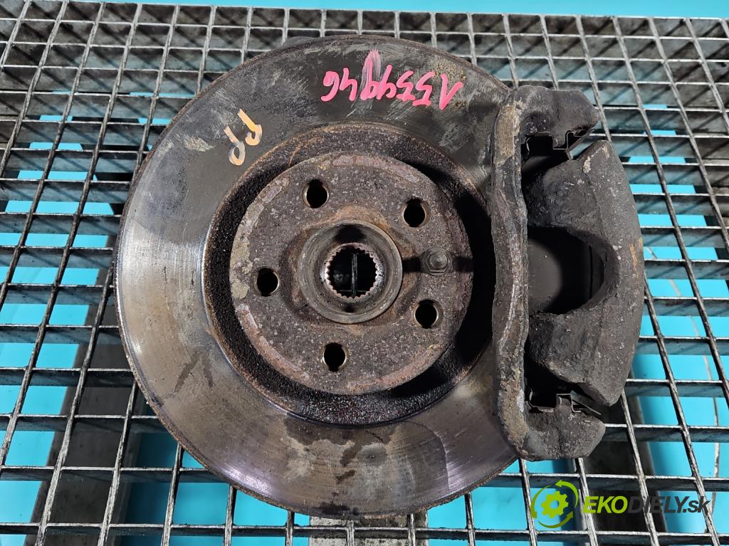 Citroen C8 2002-2014 2.2 16V 158 HP manual 116 kW 2230 cm3 5- náboj pravé  (Náboj kolesa)