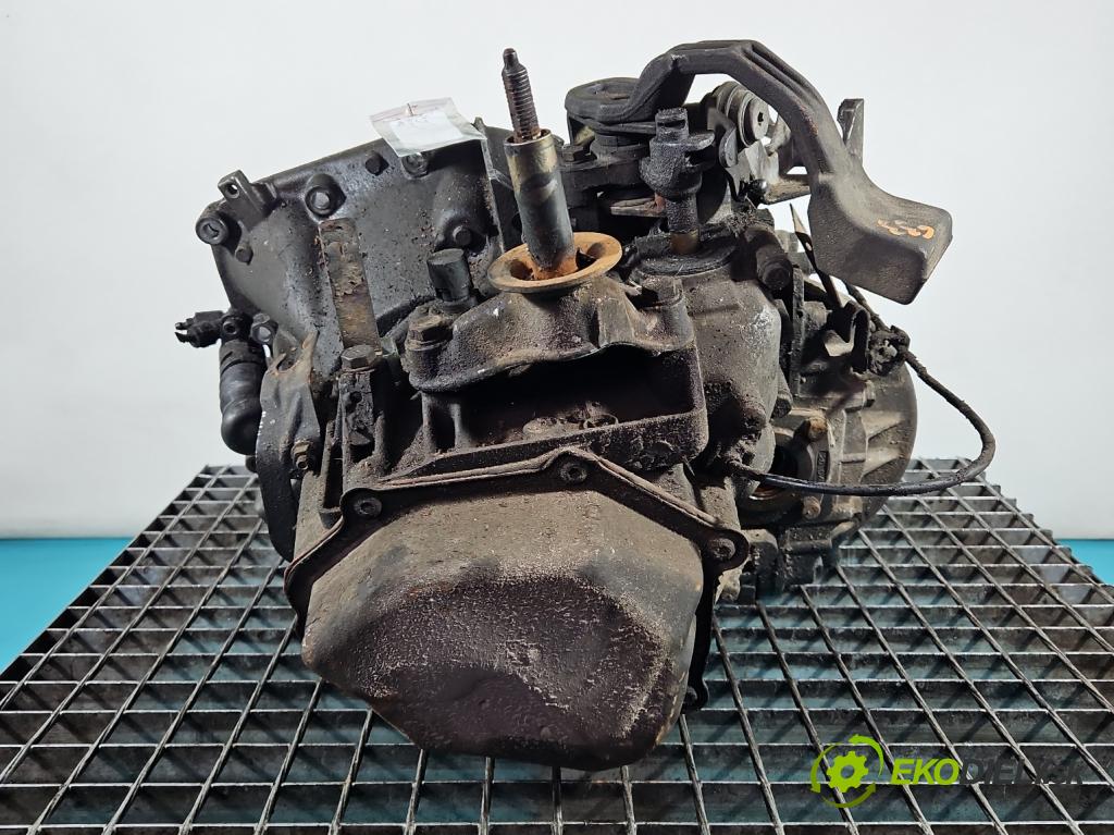 Citroen C8 2002-2014 2.2 16V 158 hp manual 116 kW 2230 cm3 5- převodovka stupňová manual 20LM25