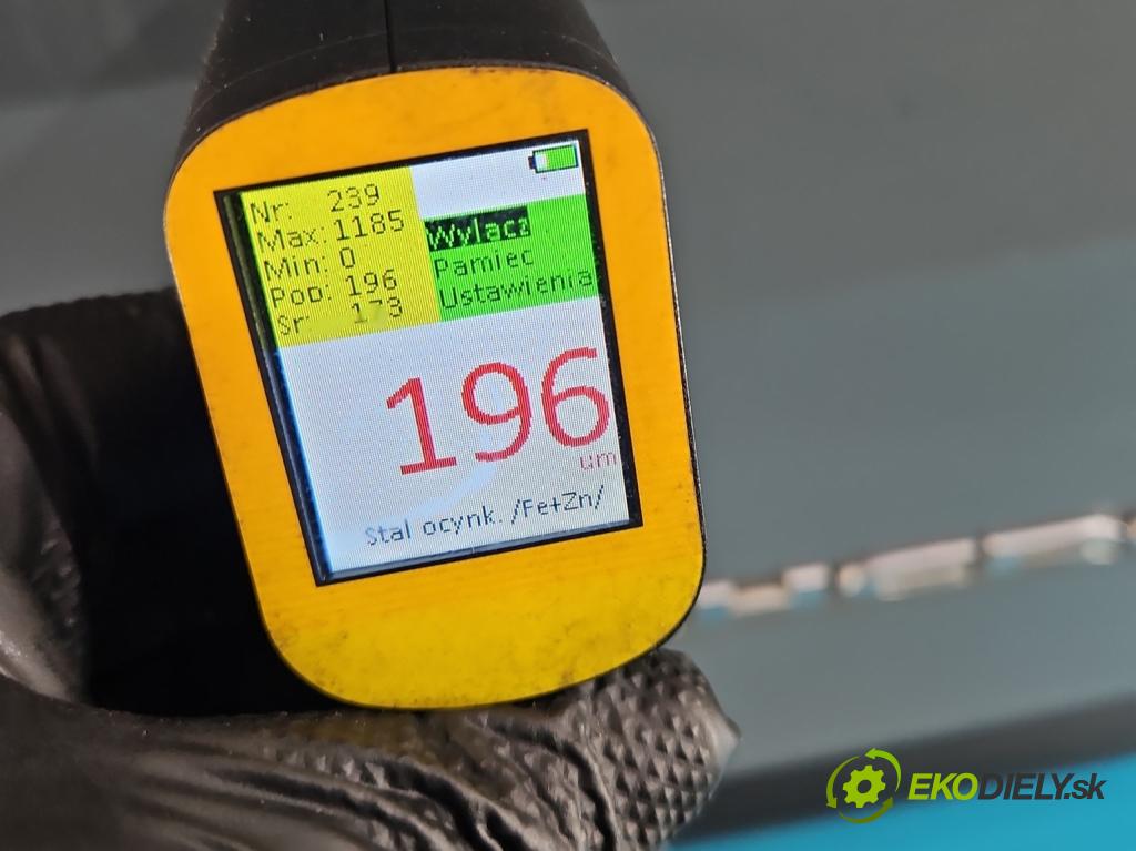 Jeep Cherokee KL 2013-2023 2.0 multijet 140 hp manual 103 kW 1956 cm3 5- dveře přední pravé  (Klika dveří ostatní)