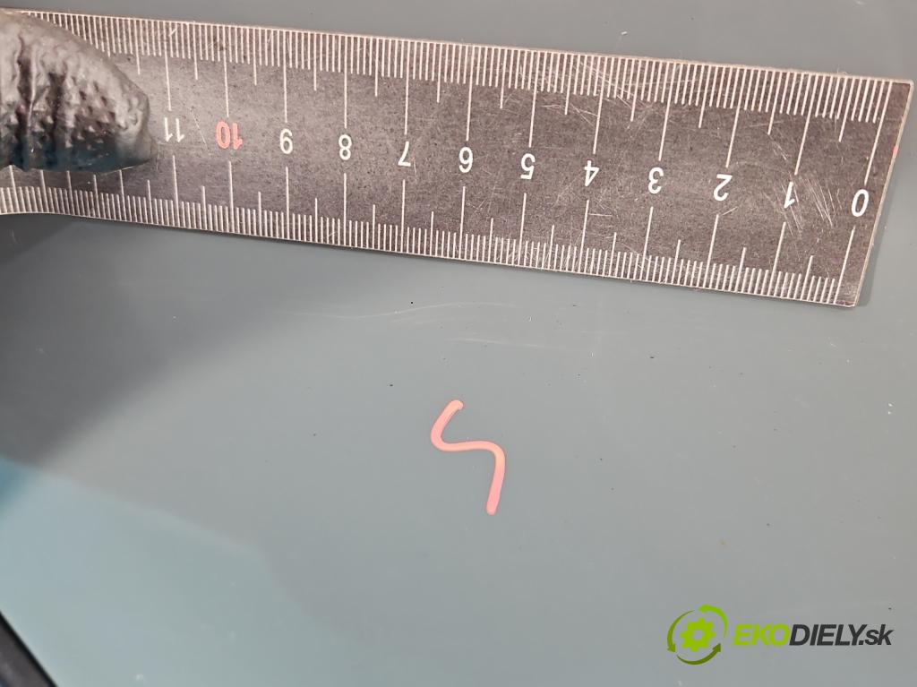 Jeep Cherokee KL 2013-2023 2.0 multijet 140 hp manual 103 kW 1956 cm3 5- dveře zadní pravé  (Klika dveří ostatní)