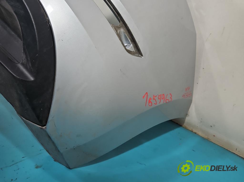 Skoda Scala 2019- 1.5 TSI 150 hp manual 110 kW 1498 cm3 5- nárazník zadní  (Klika dveří ostatní)