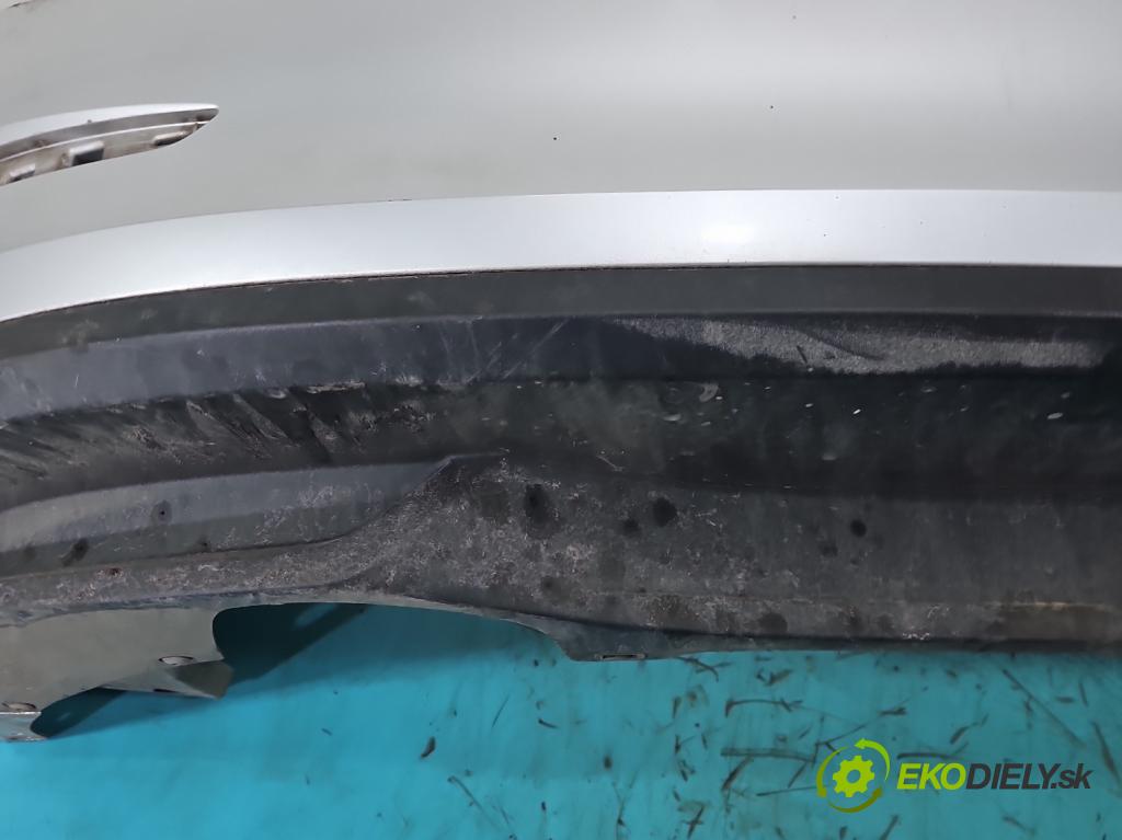 Skoda Scala 2019- 1.5 TSI 150 hp manual 110 kW 1498 cm3 5- nárazník zadní  (Klika dveří ostatní)