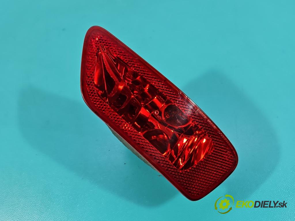 Fiat Freemont 2.0 jtd 170 HP manual 125 kW 1956 cm3 5- svetlo / reflektor zadné pravé nárazník