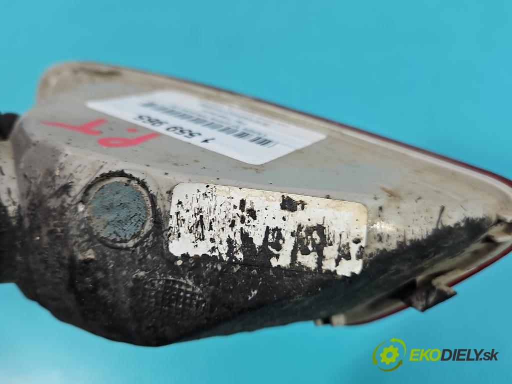 Fiat Freemont 2.0 jtd 170 HP manual 125 kW 1956 cm3 5- svetlo / reflektor zadné pravé nárazník