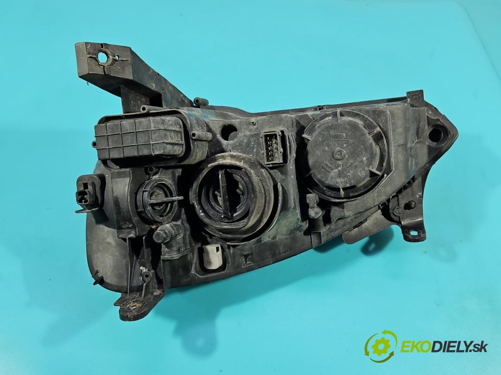 Opel Corsa C 2000-2006 1.3 cdti 69KM manual 51 kW 1248 cm3 3- Reflektor: pravý  (Svetlo predné pravé)