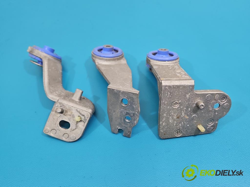 Citroen C5 Aircross 17-25 1.2 T 131 HP manual 96 kW 1199 cm3 5- Upevnenie: 9803778880