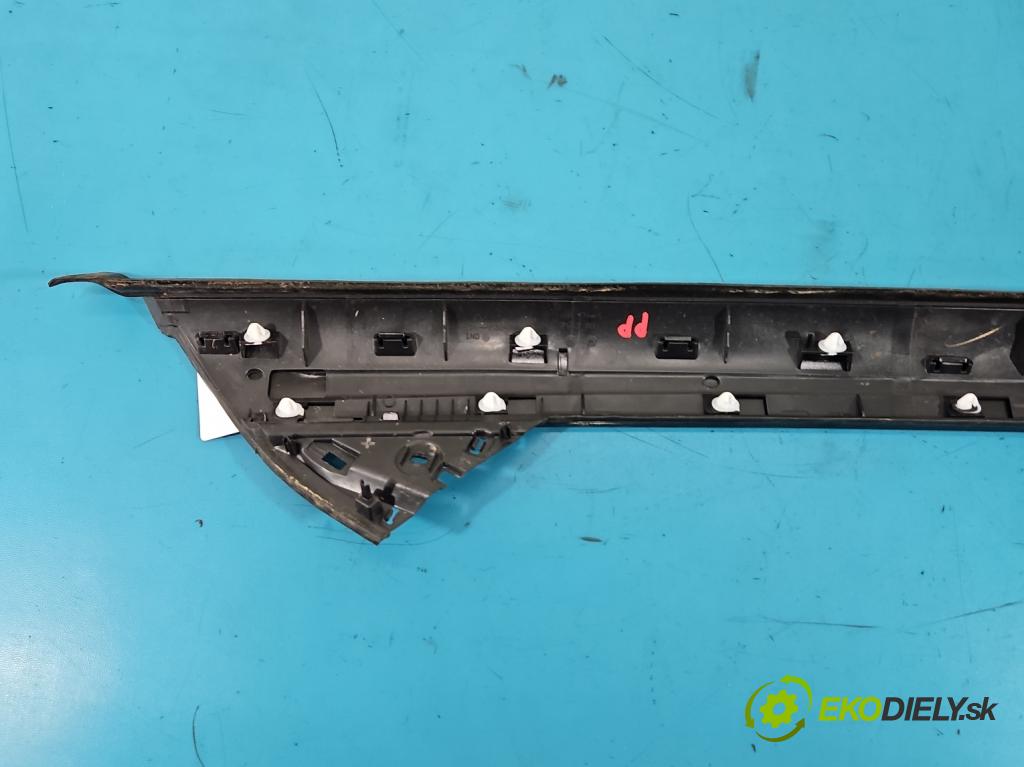 Citroen C5 Aircross 17-25 1.2 T 131 HP manual 96 kW 1199 cm3 5- lišta Okna: čelné: pravé 9834286380