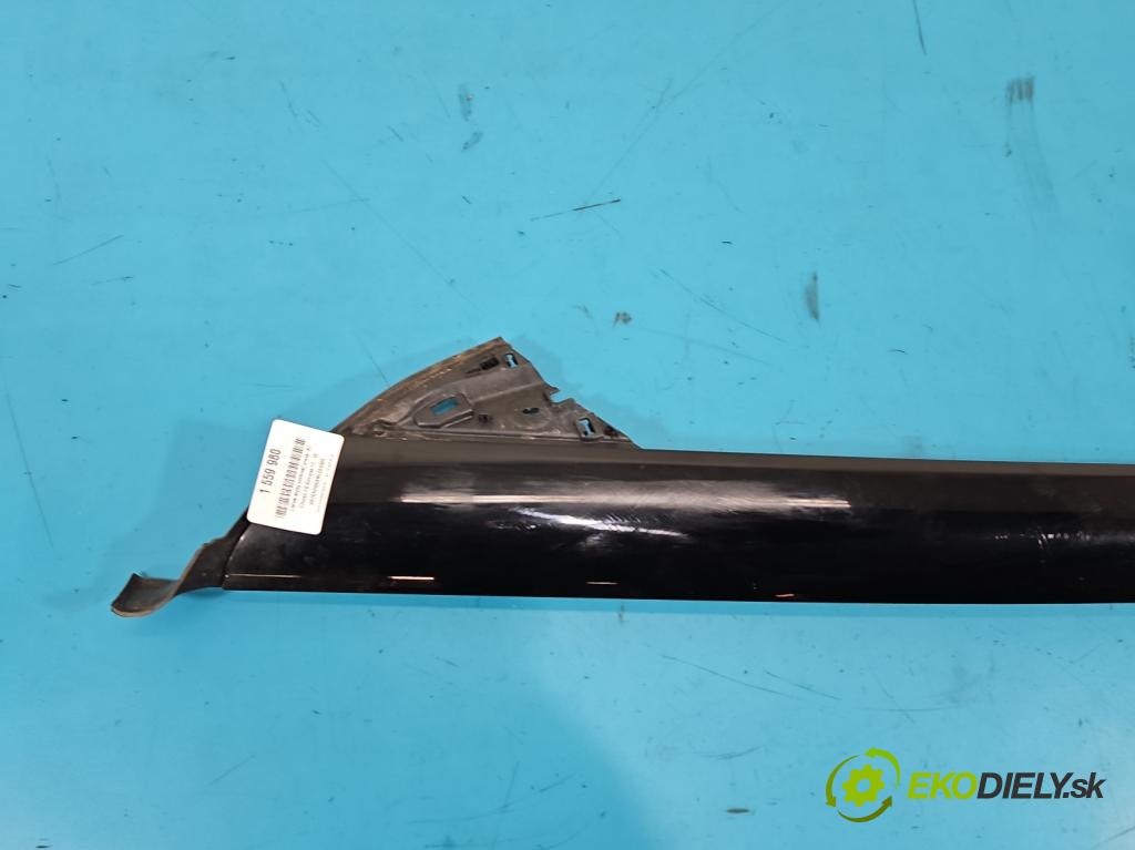 Citroen C5 Aircross 17-25 1.2 T 131 HP manual 96 kW 1199 cm3 5- lišta Okna: čelné: pravé 9834286380