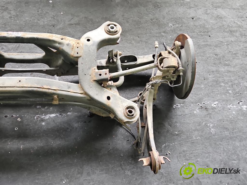 Fiat Freemont 2.0 jtd 170 HP manual 125 kW 1956 cm3 5- zadna výstuha  (Výstuha zadná)