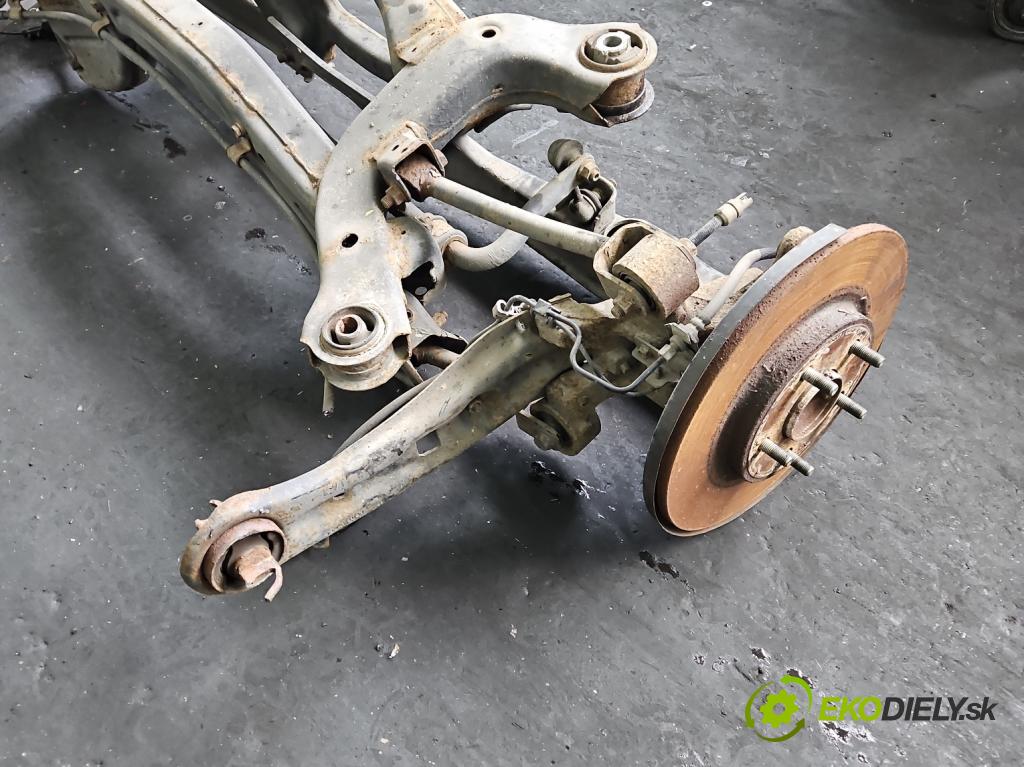 Fiat Freemont 2.0 jtd 170 HP manual 125 kW 1956 cm3 5- zadna výstuha  (Výstuha zadná)