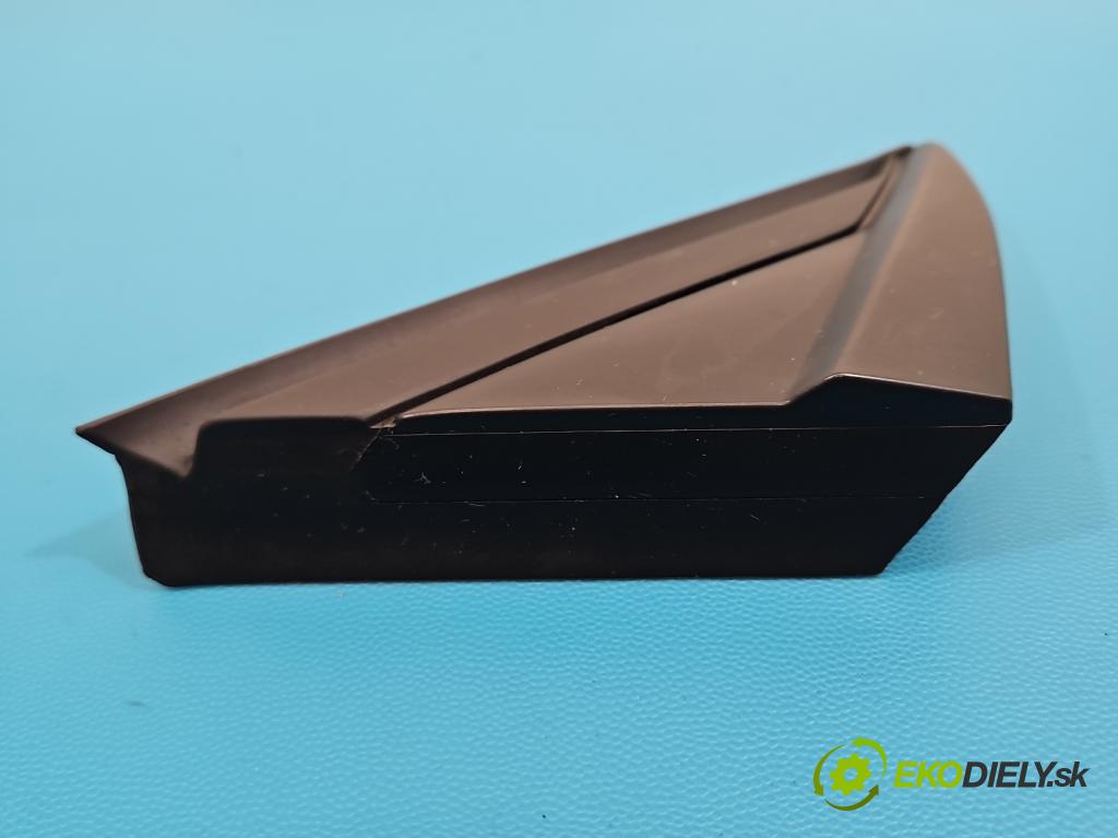 Citroen C5 Aircross 17-25 1.2 T 131 HP manual 96 kW 1199 cm3 5- kryt plast 9817205577