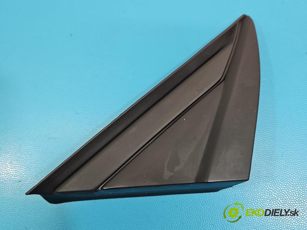 Citroen C5 Aircross 17-25 1.2 T 131 HP manual 96 kW 1199 cm3 5- kryt plast 9817205577