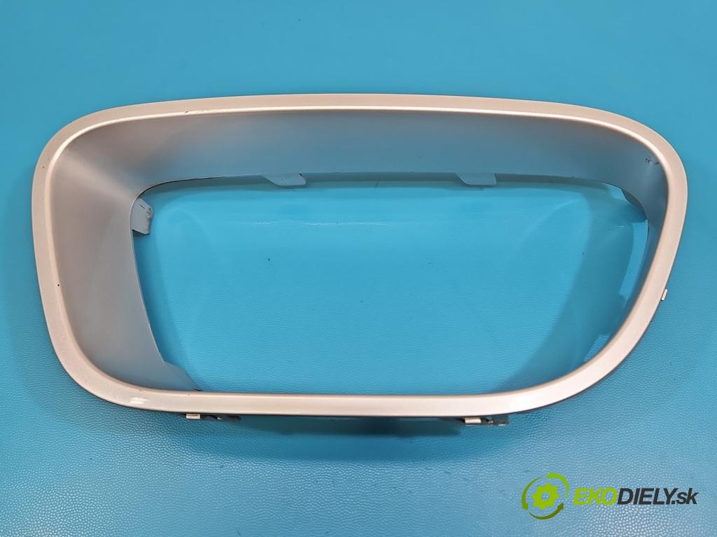 Citroen C5 Aircross 17-25 1.2 T 131 HP manual 96 kW 1199 cm3 5- blenda mriežka: nárazník pravé 9826722377