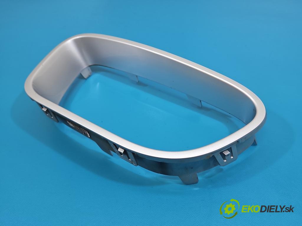 Citroen C5 Aircross 17-25 1.2 T 131 HP manual 96 kW 1199 cm3 5- blenda mriežka: nárazník pravé 9826722377