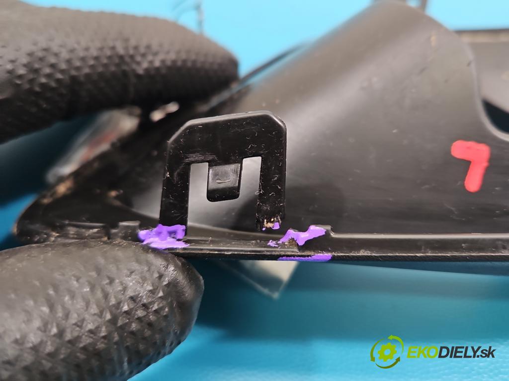 Citroen C5 Aircross 17-25 1.2 T 131 hp manual 96 kW 1199 cm3 5- Zaślepka: mřížka: nárazníku levé 9826722877