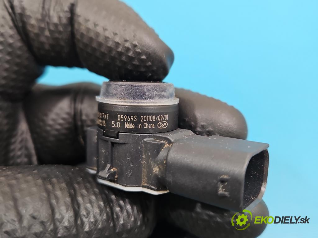 Citroen C5 Aircross 17-25 1.2 T 131 HP manual 96 kW 1199 cm3 5- snímač parkovaní: 9675202477XT