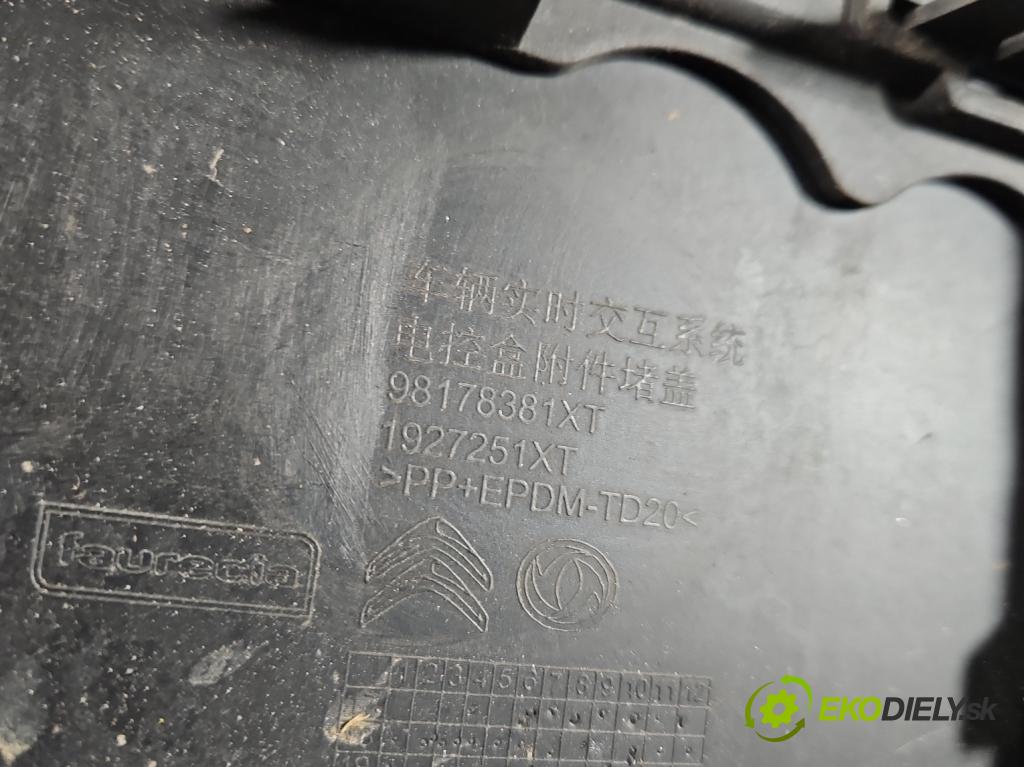 Citroen C5 Aircross 17-25 1.2 T 131 hp manual 96 kW 1199 cm3 5- Zaślepka: mřížka: nárazníku medián: 98178381XT