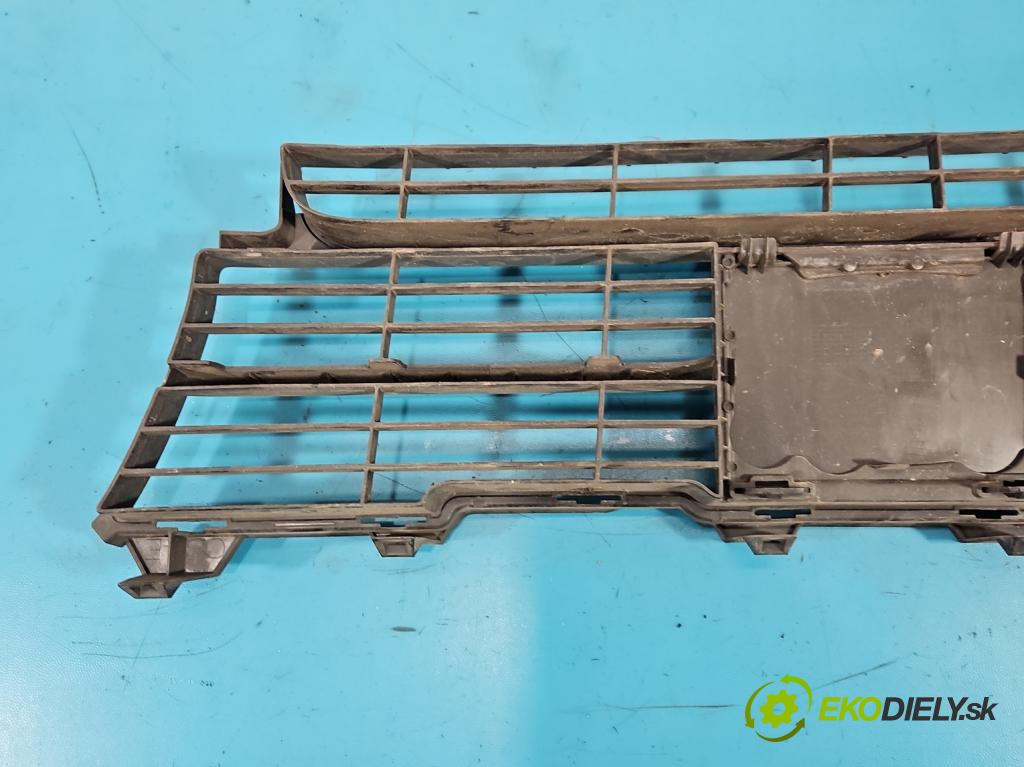 Citroen C5 Aircross 17-25 1.2 T 131 hp manual 96 kW 1199 cm3 5- Zaślepka: mřížka: nárazníku medián: 98178381XT